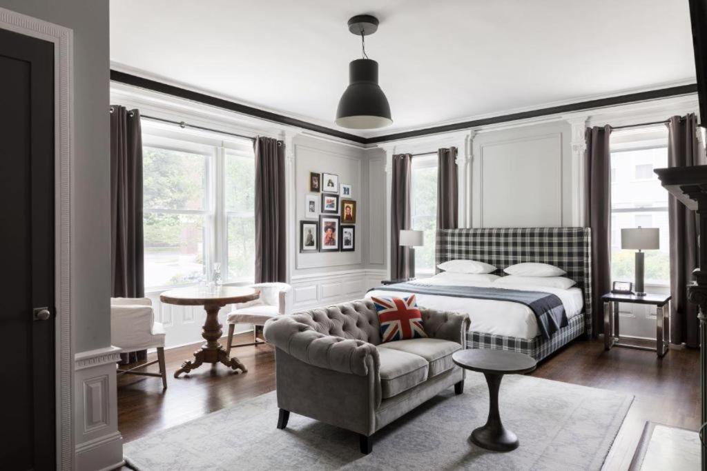 The George Montclair Hotell Eksteriør bilde